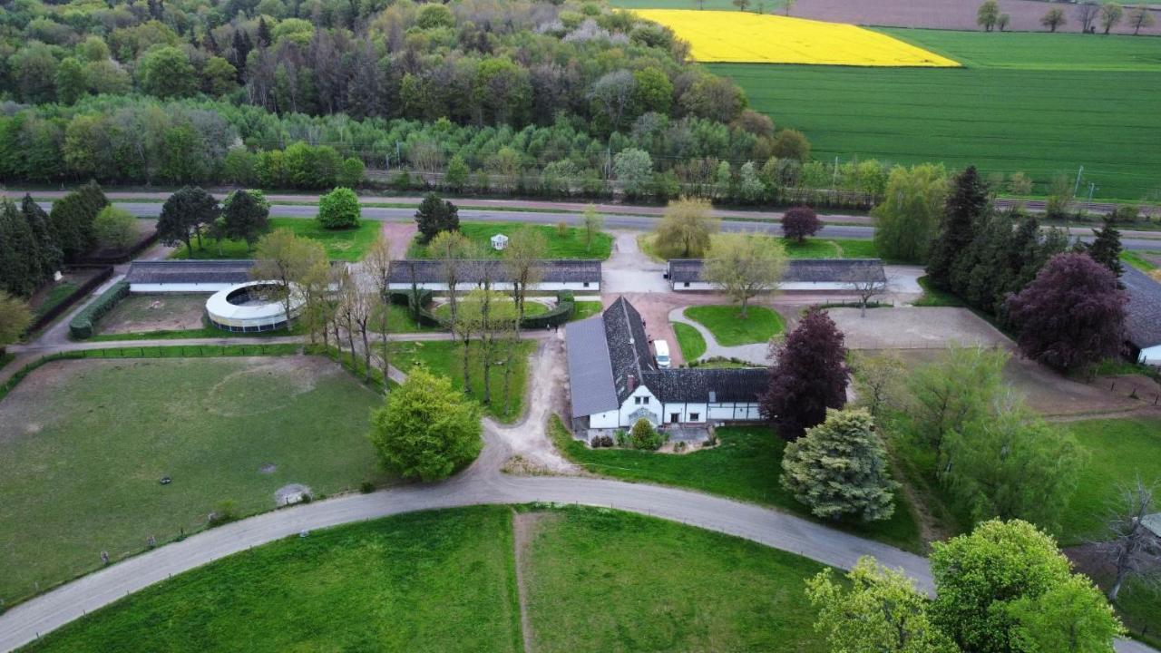 Villa Gite Haras Du Bois De Formerie Exterior foto